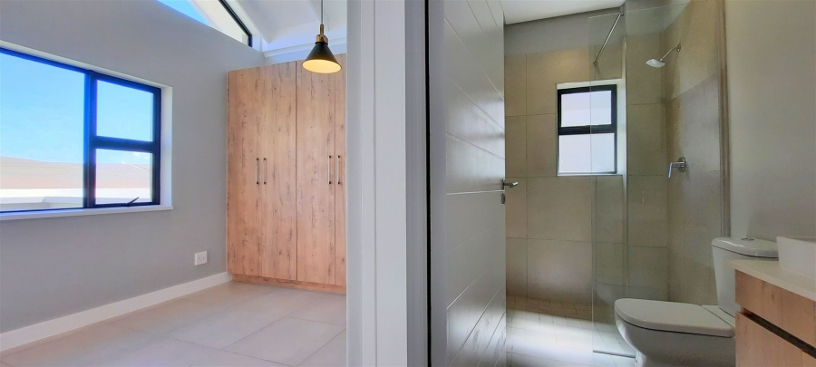 2 Bedroom Property for Sale in Hartland Lifestyle Estate Western Cape